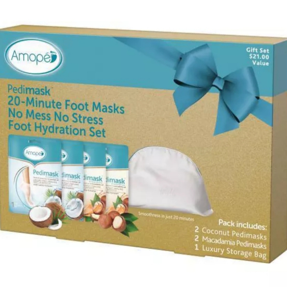 🦋Amopè Foot Mask Gift Set - unopened box